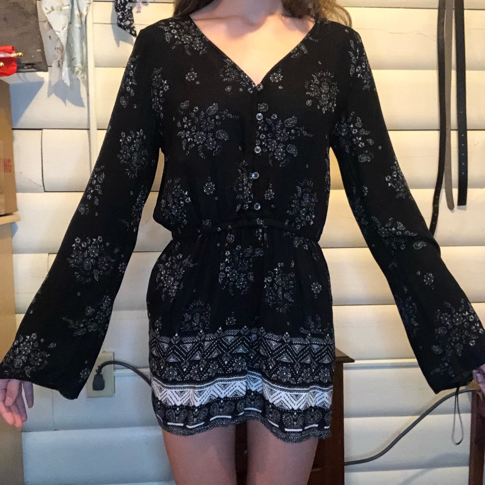 Romper - Picture 3 of 3